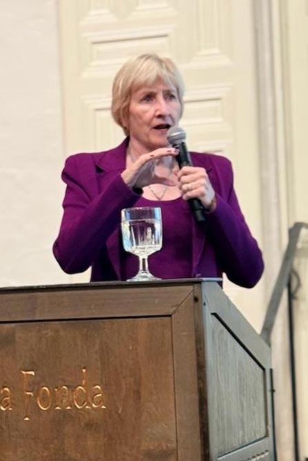 Dr. Barbara McAneny speaks at Thursday’s dinner.